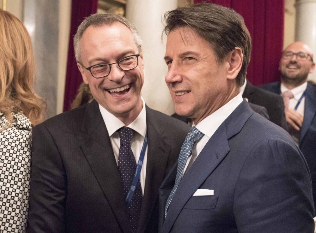 Il presidente del Consiglio Giuseppe Conte e il presidente di Assolombarda Carlo Bonomi (S) al teatro alla Scala per l'assemblea di 
Assolombarda, Milano, 3 ottobre 2019. ANSA/FILIPPO ATTILI UFFICIO STAMPA PALAZZO CHIGI