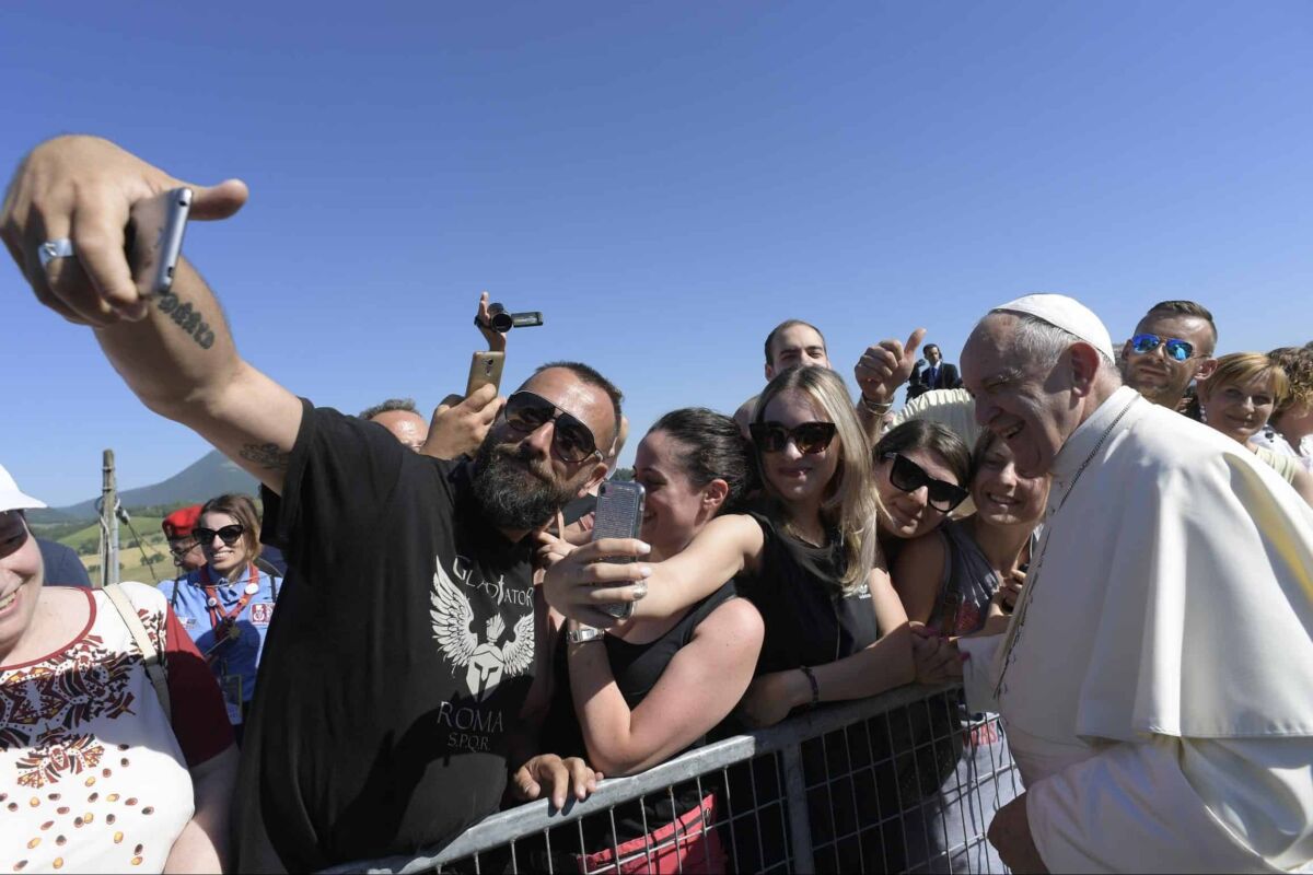 papa francesco big tech tecnologia internet