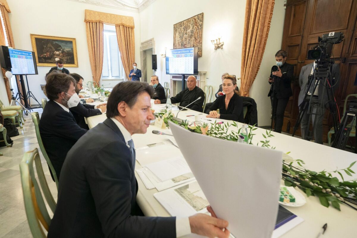 giuseppe conte stati generali