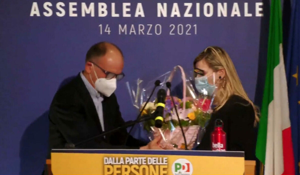 Il fermo immagine tratto dalla diretta Facebook mostra Enrico Letta dopo la sua elezione a segretario del Partito democratico, Roma, 14 marzo 2021. FACEBOOK +++ATTENZIONE LA FOTO NON PUO' ESSERE PUBBLICATA O RIPRODOTTA SENZA L'AUTORIZZAZIONE DELLA FONTE DI ORIGINE CUI SI RINVIA+++