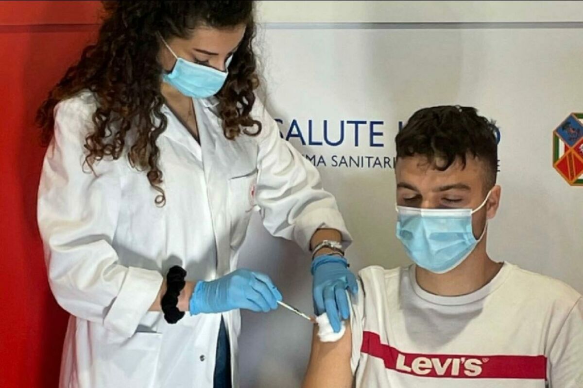 adolescenti vaccini