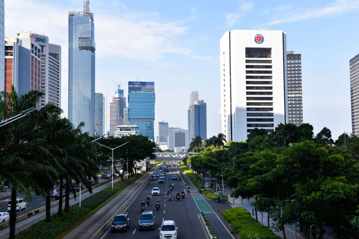 (220123) -- JAKARTA, Jan. 23, 2022 (Xinhua) -- Photo taken on Jan. 23, 2022 shows the cityscape in Jakarta, Indonesia. Indonesian lawmakers on Jan. 18 passed a law on the relocation of the nation's capital to the island of Kalimantan, which the country shares borders with Malaysia and Brunei, from the most populated island of Java. 
Nusantara, which the new capital is called, will be built in two districts in East Kalimantan -- Penajam Paser Utara and Kutai Kartanegara. It is set to occupy about 256,000 hectares of land. 
Nusantara will serve as the center of government, while Jakarta would remain the business and economic center of Indonesia, Southeast Asia's biggest economy. (Xinhua/Xu Qin)