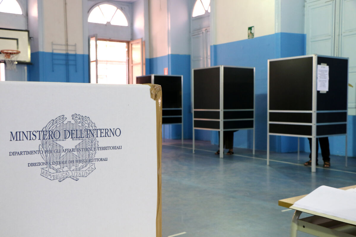 elettori urne cassese fortune italia