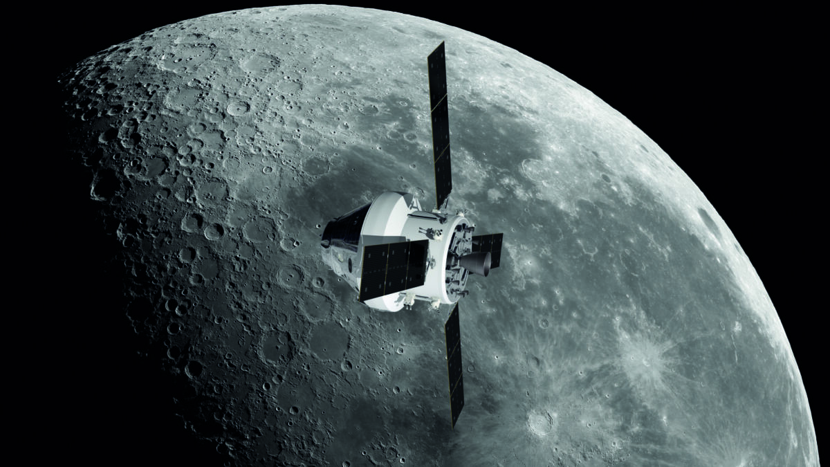 Orion_ESM_orbiting_the_Moon @NASA_ESA_ATG Medialab