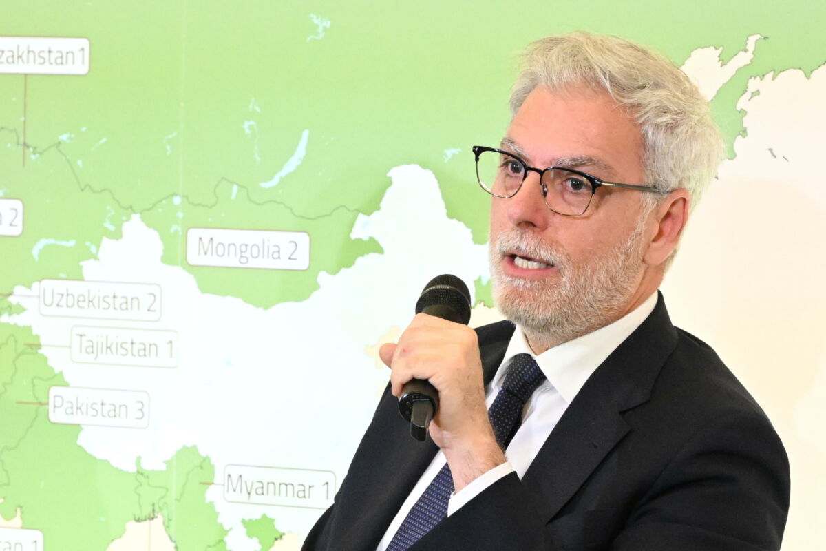 Il presidente della Commissione Cultura, Federico Mollicone, durante un momento degli Stati Generali dell'Archeologia italiana all'estero, presso la sala della Protomoteca in Campidoglio. Roma, 09 maggio 2023. ANSA/CLAUDIO PERI