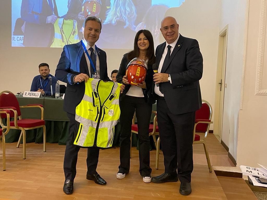 Da sinistra il presidente del Congresso Donatello Iacobone, Margherita Lopes e Mario Balzanelli