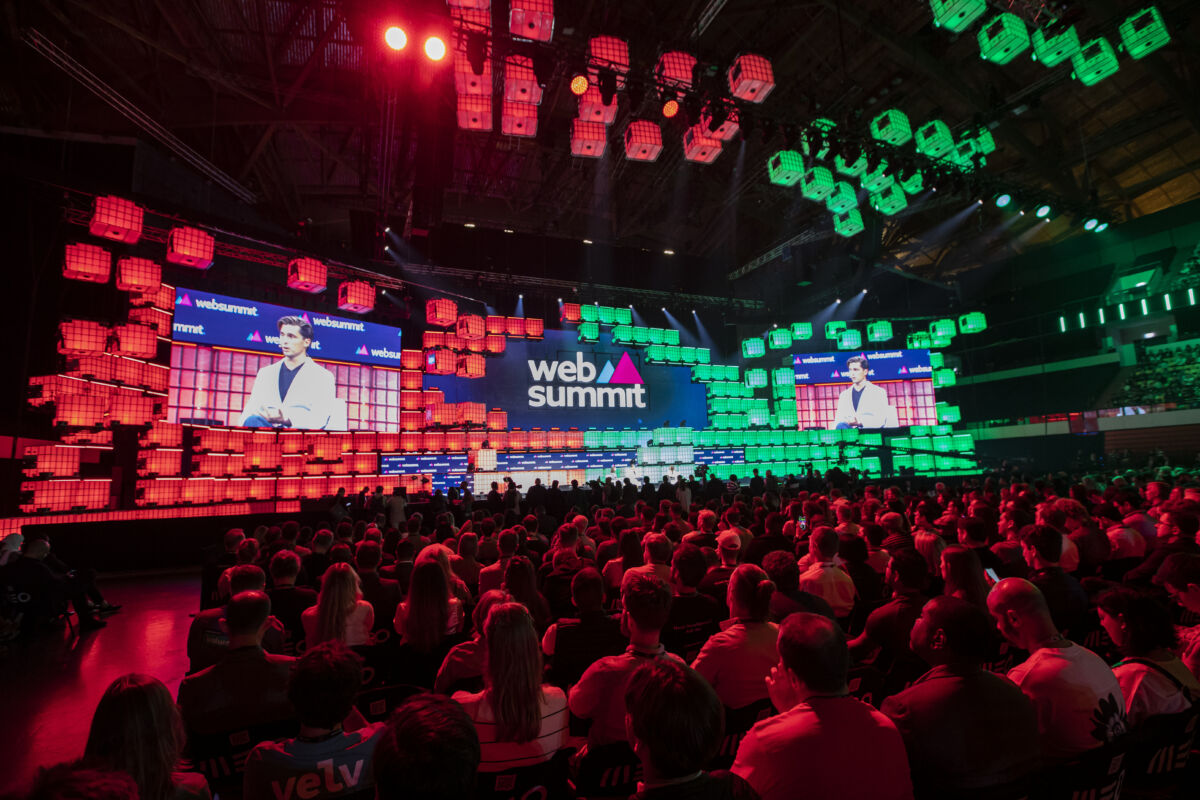November 13, 2023, Lisbon, Portugal: General view of Altice Arena Centre Stage during the opening night of the Web Summit 2023 in Lisbon. The largest technology summit in the world is back in Lisbon to discuss the latest trends and innovations capable of connecting people around new ideas to change the world. Around 70 thousand people are expected at the event. (Credit Image: © Hugo Amaral/SOPA Images via ZUMA Press Wire)
