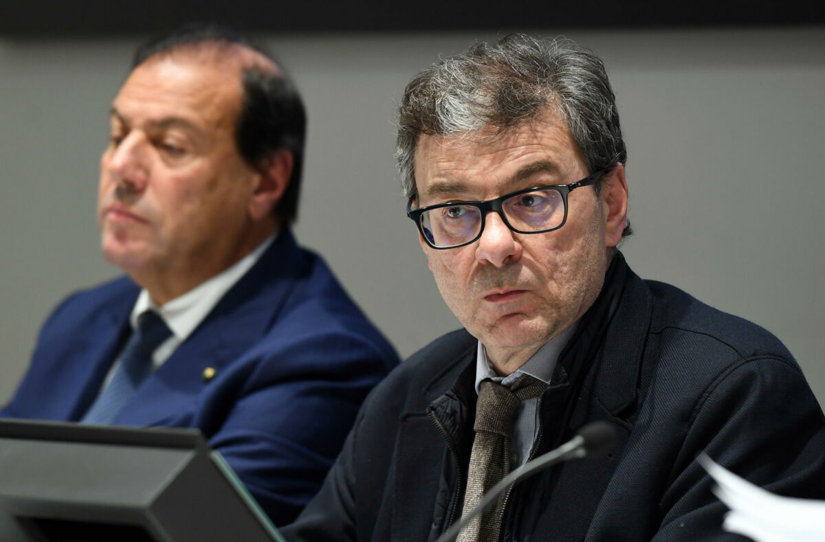 il viceministro dell'Economia e delle Finanze Maurizio Leo (S) e il ministro dellÕEconomia e delle Finanze Giancarlo Giorgetti  alla presentazione dei risultati raggiunti nel 2023 e prospettive future dellÕAgenzia delle Entrate e dellÕAgenzia delle Entrate Riscossione
Roma 05 febbraio 2024. 
ANSA/FABIO CIMAGLIA