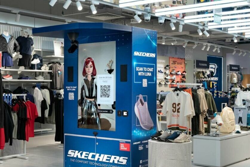 Skechers, l'assistente allo shopping Luna.