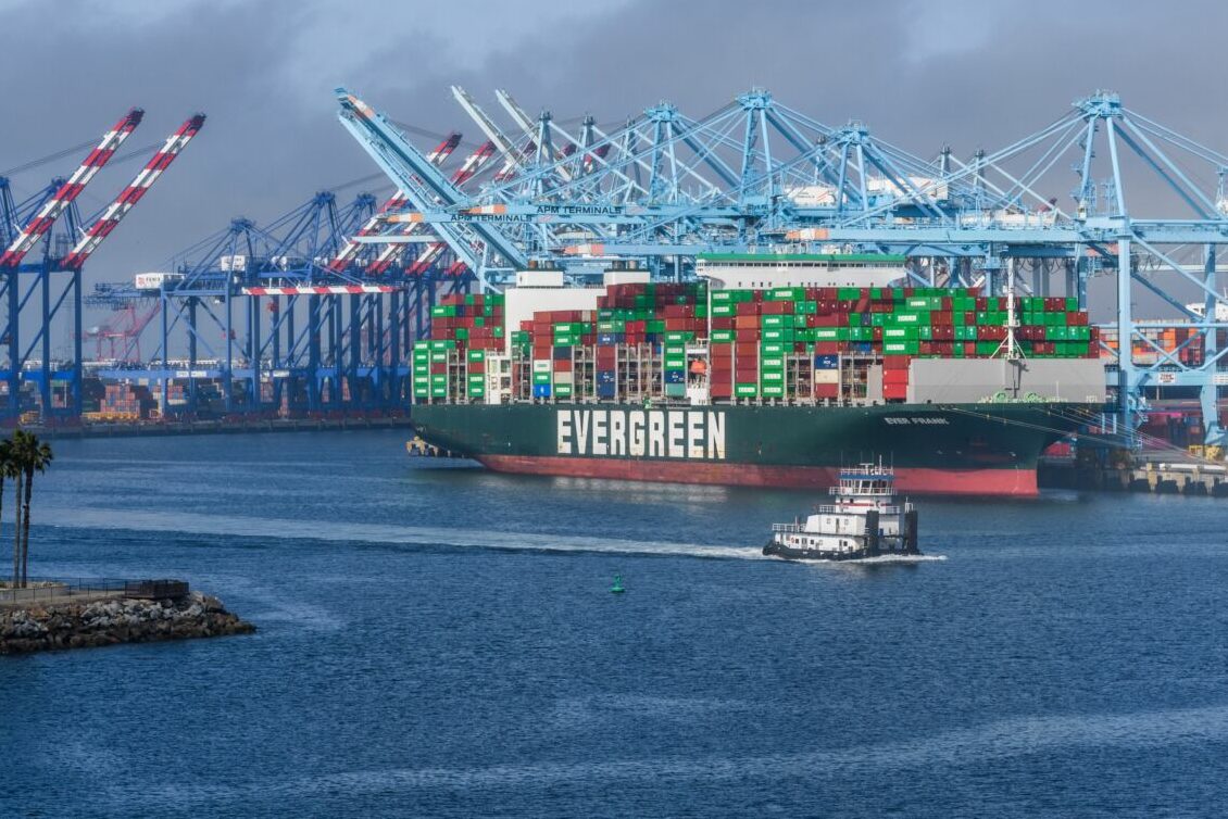 Long,Beach,,Ca,-,March,31,,2025:,Tugboat,Passes,By