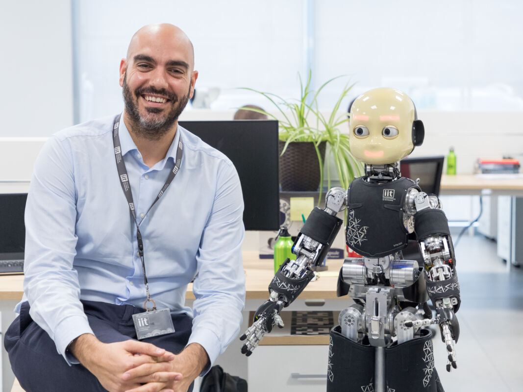 Daniele Pucci con iCub