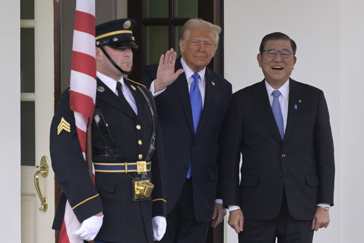 Accordo Usa-Giappone sui dazi, promessi 550 mld di investimenti negli Usa.