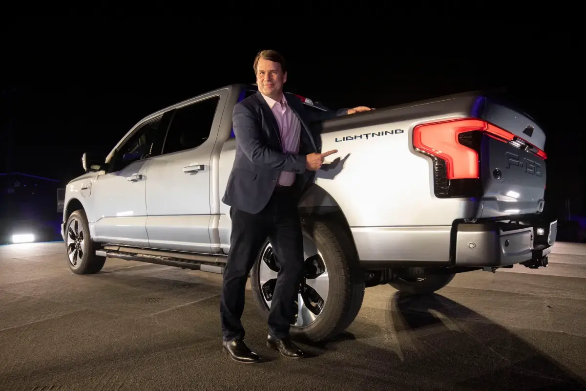 Jim Farley (Ford) ha parlato della fine dell'incentivo sui veicoli elettrici - BILL PUGLIANO / GETTY IMAGES
