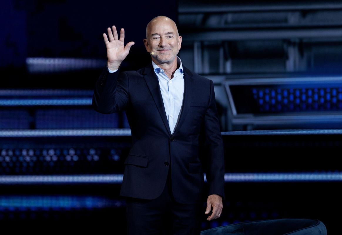 amazon jeff bezos
