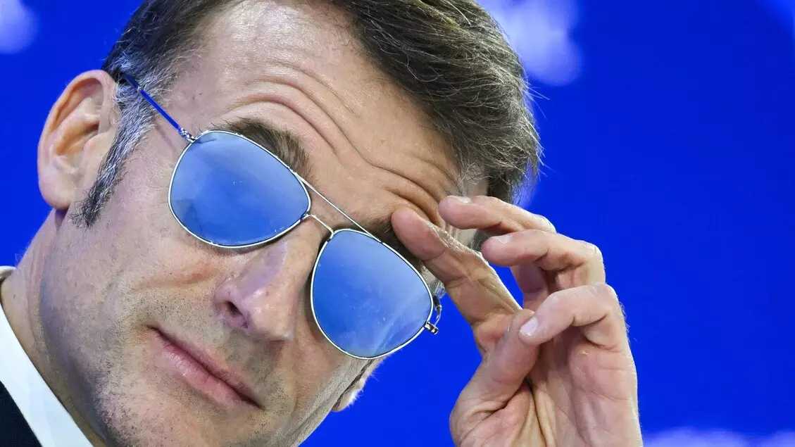 Macron occhiali top gun