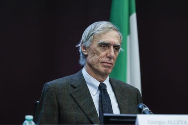 Il presidente dell'Istat Giorgio Alleva durante conferenza stampa per illustrare il decreto che introduce i 12 indicatori di benessere equo e sostenibile, Roma 15 novembre 2017. ANSA/GIUSEPPE LAMI