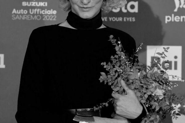 Italian artist Drusilla Foer poses during a photocall on occasion of the 72nd Sanremo Italian Song Festival, in Sanremo, Italy,03 February 2022. The music festival runs from 01 to 05 February.   ANSA/ETTORE FERRARI