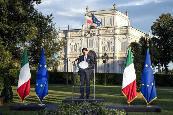 epa08501026 Press conference of the Italian Prime Minister Giuseppe Conte at the end of the week of meetings 'We plan the relaunch', in Rome, Italy, 21 June 2020.  EPA/Roberto Monaldo/LaPresse / POOL