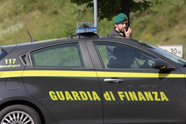 Pattuglia della Guardia di Finanza in Basilicata