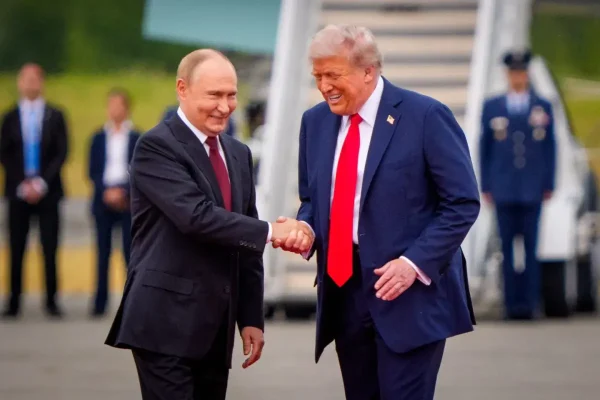 Putin e Trump, ANDREW HARNIK / GETTY IMAGES