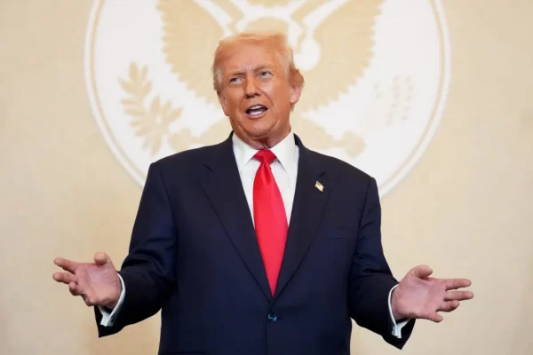 ANDREW HARNIK/GETTY IMAGES Trump Obesità