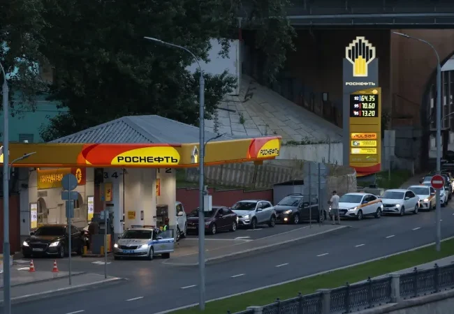 distributore benzina russia