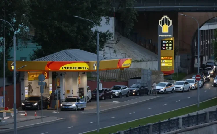 distributore benzina russia