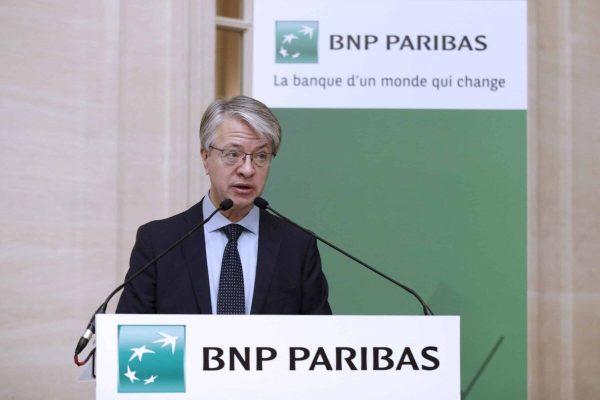 epa07347043 French bank BNP Paribas CEO Jean-Laurent Bonnafe speaks during the presentation of the 2018 annual results in Paris, France, 06 February 2019.  EPA/YOAN VALAT