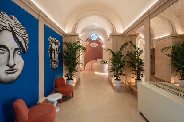 Lobby002
