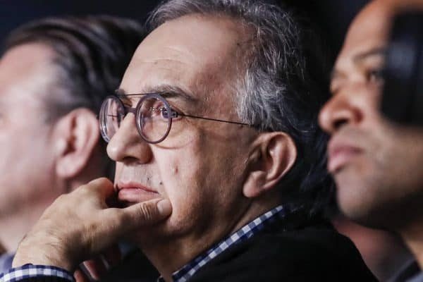 epa06443630 CEO of Fiat Chrysler Automobiles Sergio Marchionne watches the introduction of the 2019 Jeep Cherokee SUV at the 2018 North American International Auto Show in Detroit, Michigan, USA, 16 January 2018. The automobile show opens to the public 20 January and runs through 28 January 2018 where visitors can get up-close to technologies and vehicles of the future.  EPA/TANNEN MAURY