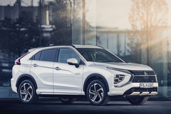 Mitsubishi_Eclipse_Cross_PHEV_007