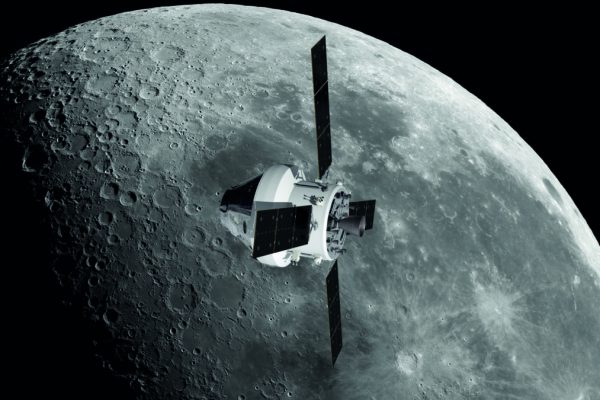 Orion_ESM_orbiting_the_Moon @NASA_ESA_ATG Medialab