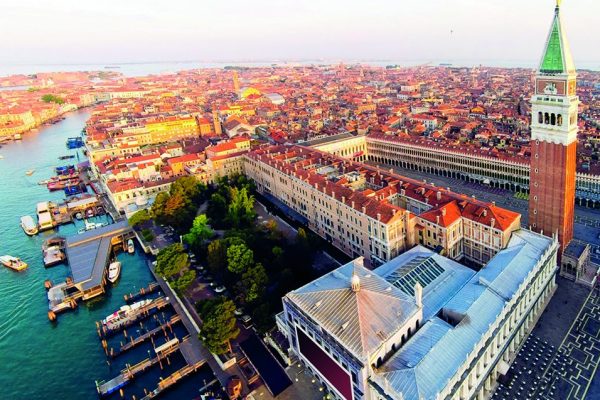 venezia piazza san marco assicurazioni generali covid sostenibilità