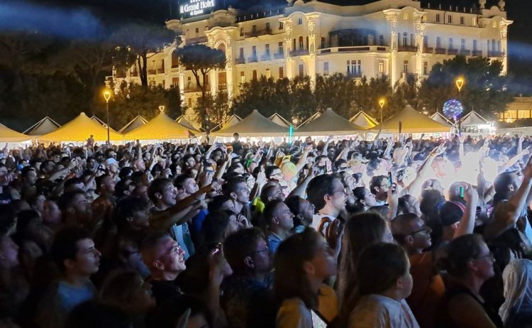 Pubblico 2