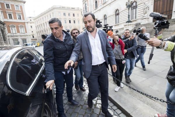 Il leader della Lega, Matteo Salvini esce dal Parlamento dopo l'incontro con il capo politico del Movimento 5 Stelle Luigi Di Maio, Roma, 10 maggio 2018.
ANSA/MASSIMO PERCOSSI