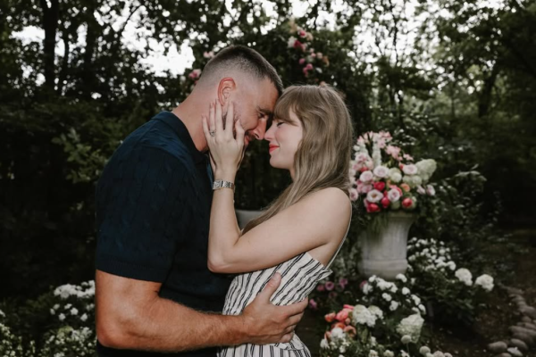 taylor swift travis kelce fidanzamento instagram