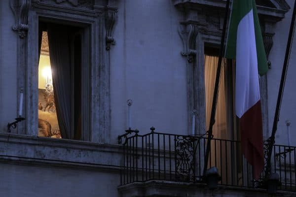 Il dettaglio di un quadro all'interno di una delle sale di Palazzo Chigi durante il vertice di Governo sulla manovra economica, Roma, 17 settembre 2018. 
ANSA/RICCARDO ANTIMIANI