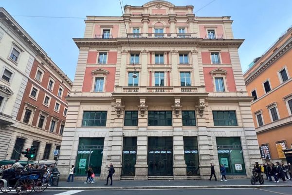 Via del Corso 232