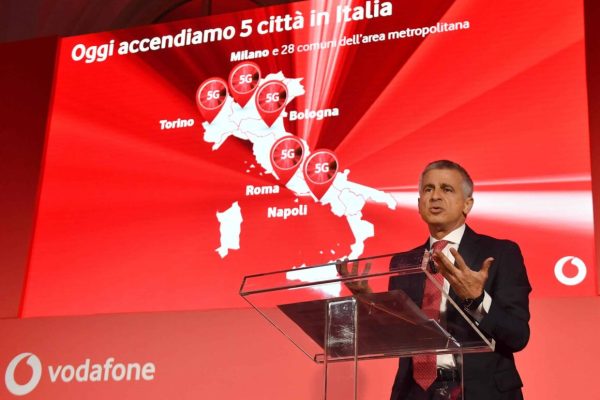 L'amministratore delegato di Vodafone Italia Aldo Bisio durante l'incontro per il lancio della rete 5G a Milano, 5 giugno 2019. ANSA/DANIEL DAL ZENNARO
