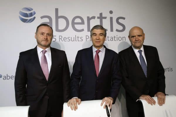 epa05152434 Spanish conglomerate corporation Abertis' Deputy President and CEO, Francisco Reynes (C), Chief Financial Officer, Jose Aljaro Navarro (L), and Director of Communication, J.M Hernandez, pose before the start of the Abertis 2015 Results presentation in Madrid, Spain, 10 February 2016. Abertis, world leader company in the management of toll roads and infrastructure, reported 4,378 million euro revenue in 2015 and forecasted to have around 4,700 million euro turnover in 2016.  EPA/JUAN CARLOS HIDALGO