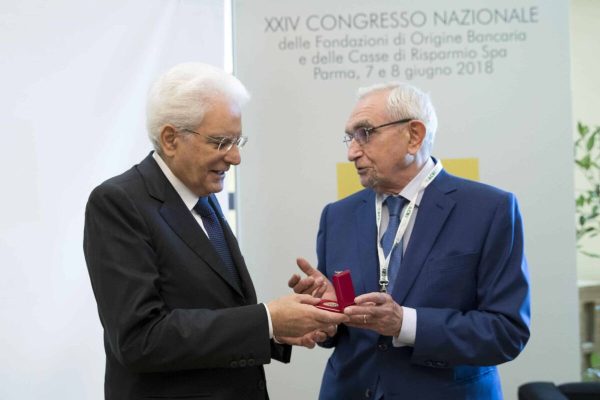 Il Presidente della Repubblica Sergio Mattarella all'Auditorium Paganini di Parma con il Presidente di Acri e Casse di Risparmio SPA Giuseppe Guzzetti a Parma, 7 giugno 2018.
ANSA/Francesco Ammendola - Ufficio per la Stampa e la Comunicazione della Presidenza della Repubblica EDITORIAL USE ONLY NO SALES