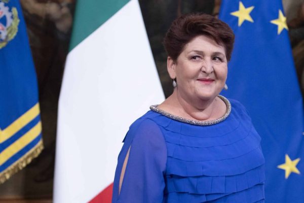 Il ministro delle Politiche Agricole, Teresa Bellanova, prima del consiglio dei ministri del secondo governo Conte a Palazzo Chigi, Roma, 5 settembre 2019.
   ANSA/MAURIZIO BRAMBATTI