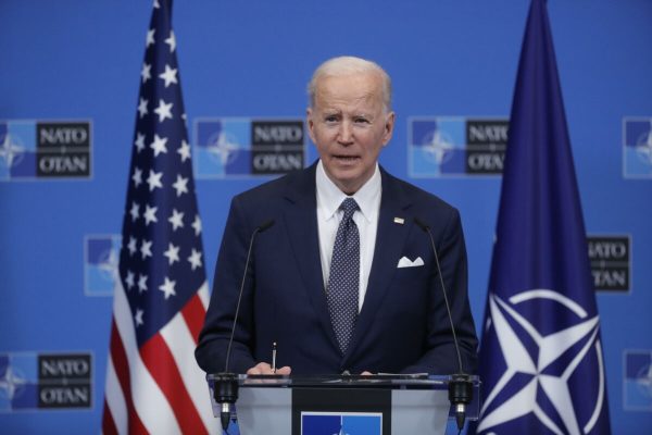 epa09846974 US President Joe Biden gives a press conference at the end of a Group of Seven (G7) Leaders meeting at the Alliance headquarters in Brussels, Belgium, 24 March 2022.  EPA/STEPHANIE LECOCQ