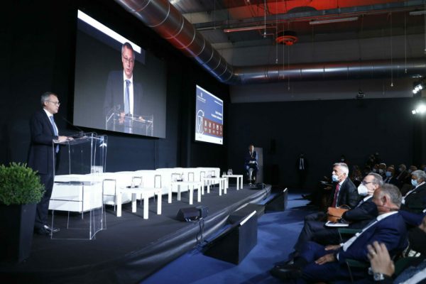 Carlo Bonomi presidente di Confindustria durante il suo intervento al convegno "Made in Italy alimentare:La ripartenza comincia da qui" nell'ambito del Cibus 2021 inaugurato oggi a Parma.Parma, 31 Agosto 2021. ANSA / ELISABETTA BARACCHI