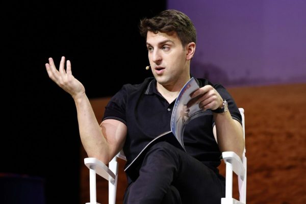 Brian Chesky airbnb