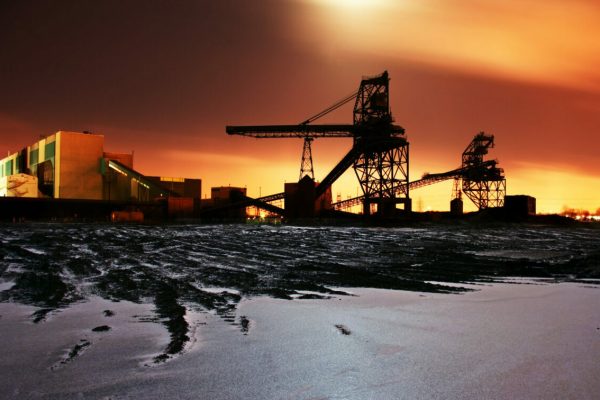 Fossil,Fuel,Power,Station,Coal,Field,Conveyor,Belts,Silhouette,On