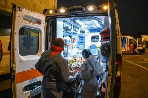 covid coronavirus politica sanità ospedali mascherine salute