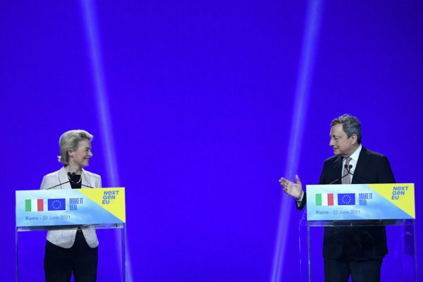 Italian Prime Minister Mario Draghi (R) and President of European Commission Ursula von der Leyen (L) attend a press conference after their meeting at Cinecitta' studios in Rome, Italy, 22 June 2021.  ANSA/ETTORE FERRARI