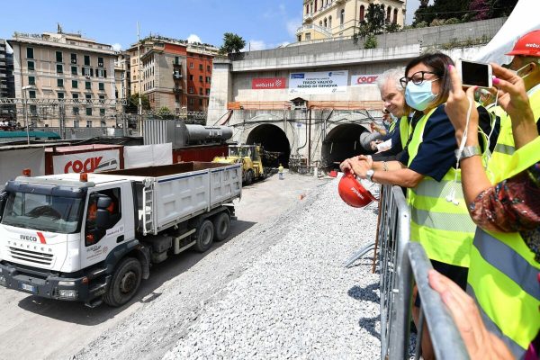 ferrovie de micheli ifnrastrutture trasporto su ferro treni terzo valico salini