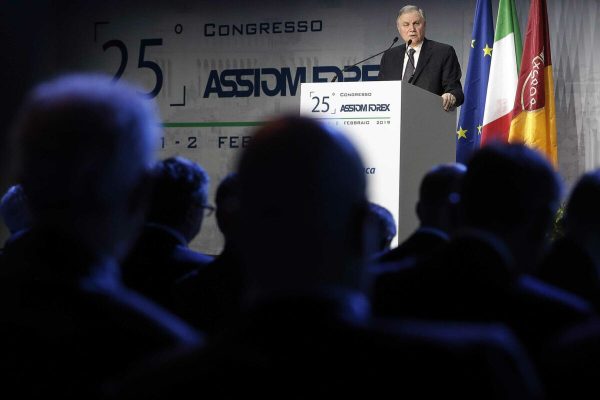 Ignazio Visco, governatore della Banca d'Italia, durante il 25mo Congresso Assiom Forex, Cinecitta', Roma, 2 febbraio 2019. ANSA/RICCARDO ANTIMIANI